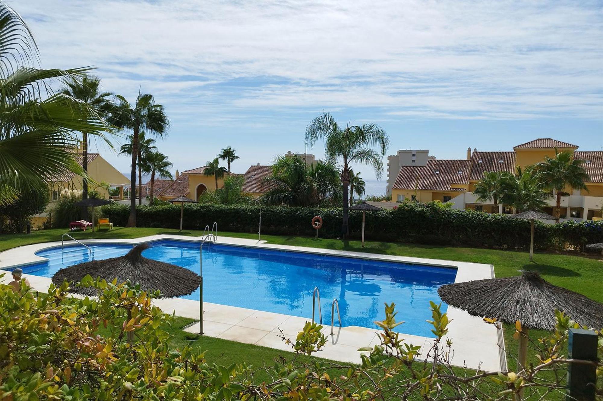 Puertosol 2 Lägenhet Estepona Exteriör bild